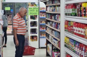 supermercados-caida-del-consumo-2048x1343