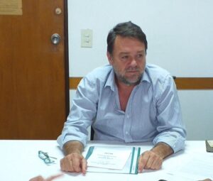 Cacho-Barbaro-ley-del-dia-de-las-Iglesias-Evangelicas-1