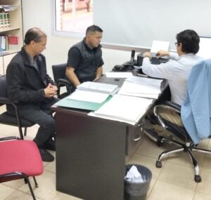 12-Comenzo-la-titularizacion-de-tierras-en-el-barrio-San-Jose-de-Colonia-Victoria-e1762255921146