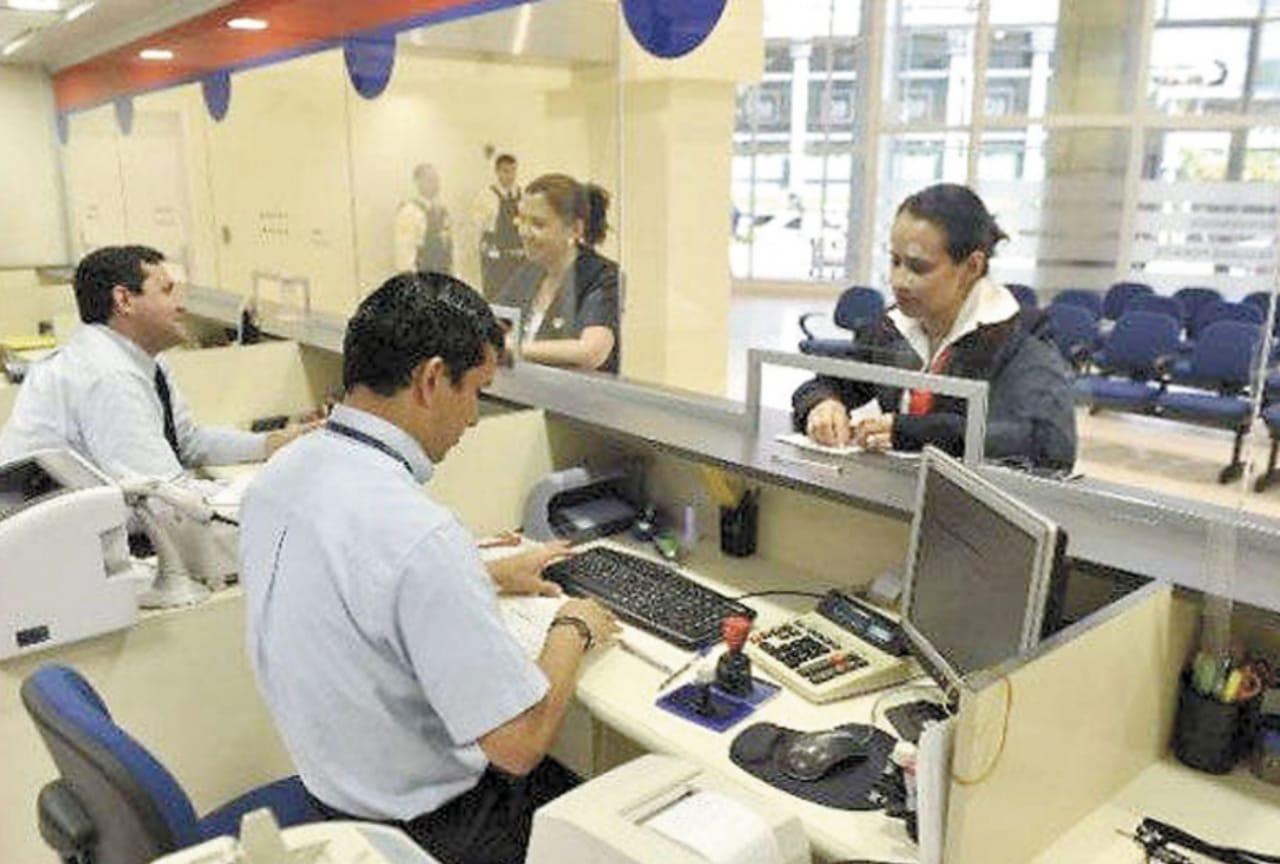 Empleados bancarios
