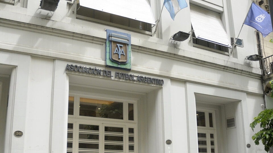 Allanan la sede de la AFA