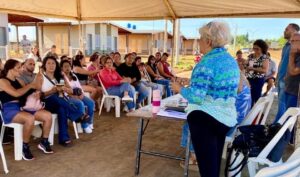 13-Recorrida-con-preadjudicatarios-en-Itaembe-Guazu-para-avanzar-en-entregas-de-viviendas-e1767974185898