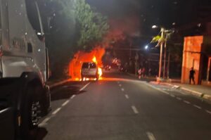 vehiculo-incendiado-e1768784947318