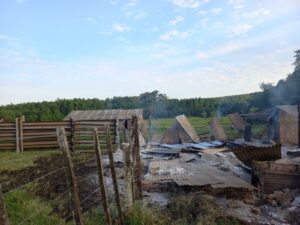 Incendio-de-un-galon-en-Jardin-America