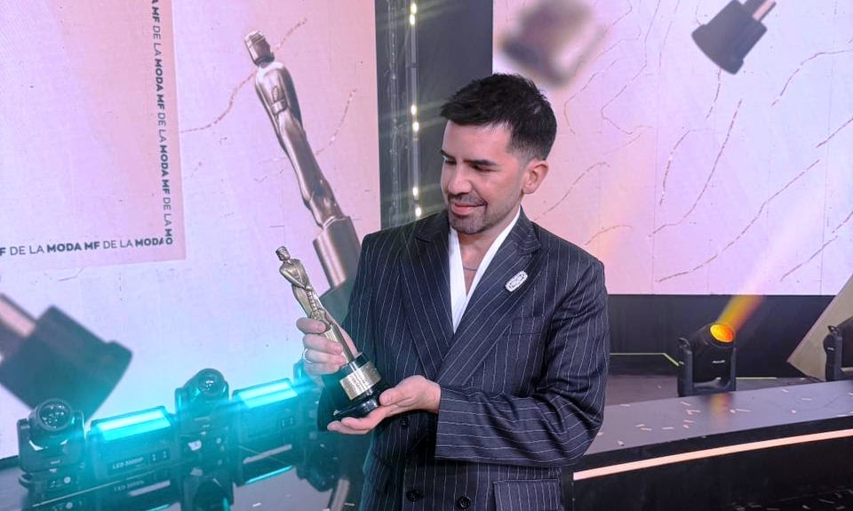 El misionero Max Jara fue distinguido en los Martín Fierro de la Moda