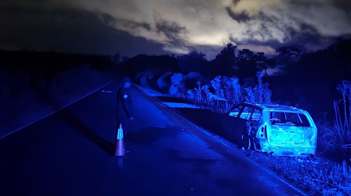Se incendió un auto sobre la ruta provincial 3