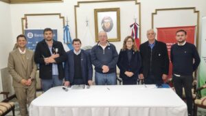 El-gobernador-de-Misiones-Hugo-Passalacqua-y-el-Banco-Nacion-presentaron-nuevas-lineas-de-credito-para-el-sector-yerbatero-forestal-tealero-y-energetico-por-97-mil-millones-de-pesos-1