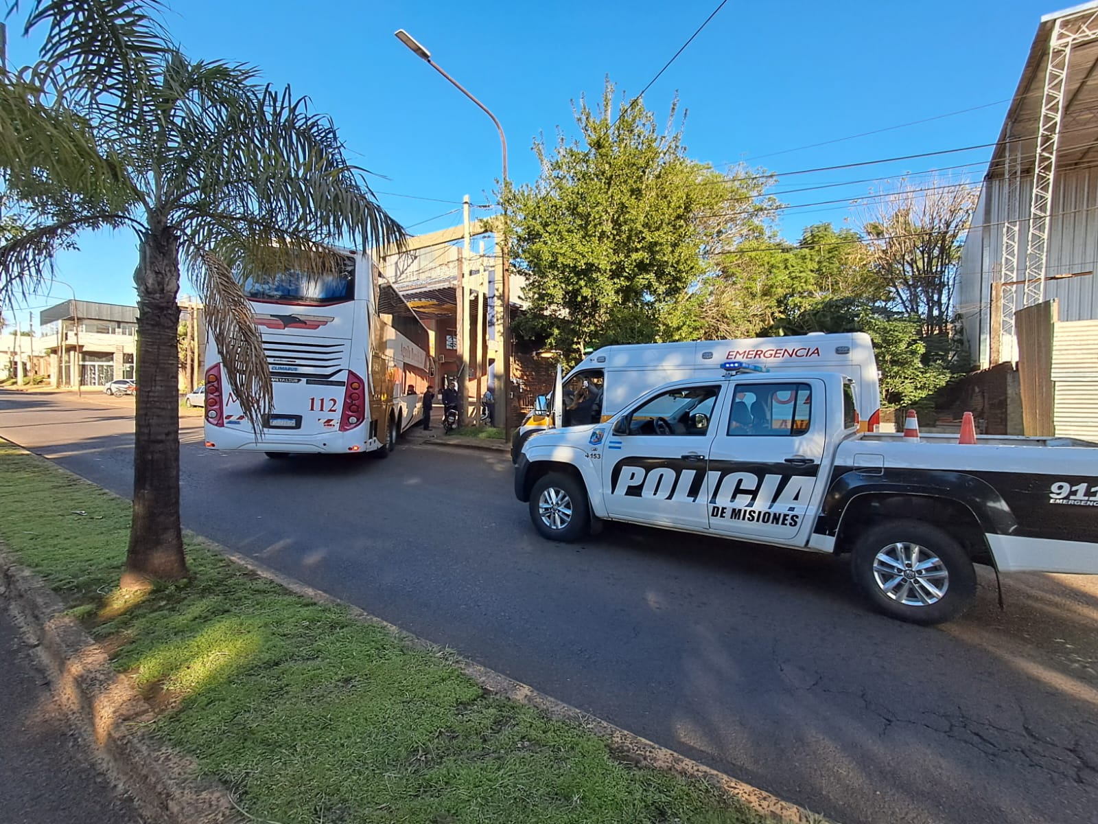 Choque entre una moto y un colectivo en Posadas