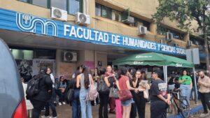 la-universidad-no-se-apaga-unam-5