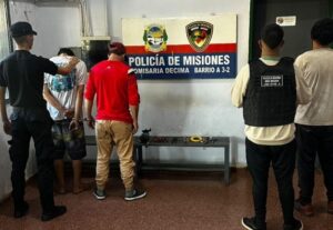asaltantes-detenidos-e1780532027291
