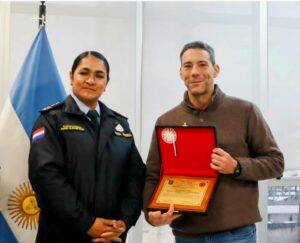 Distincion-a-Policia-misionera