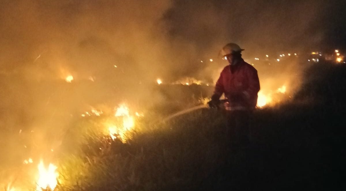 incendio de malezas en Garupá