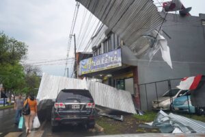 Tormenta-de-Santa-Rosa-en-Encarnacion-2