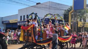 Fiesta-Nacional-del-Inmigrante-desfile-de-las-colectividades-18