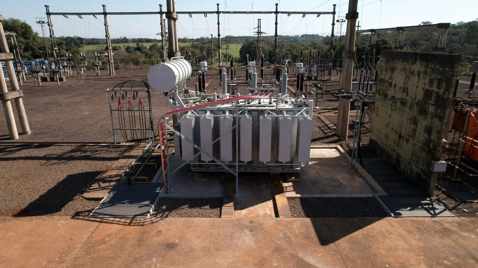 sistema eléctrico de Misiones trabajos de mantenimiento