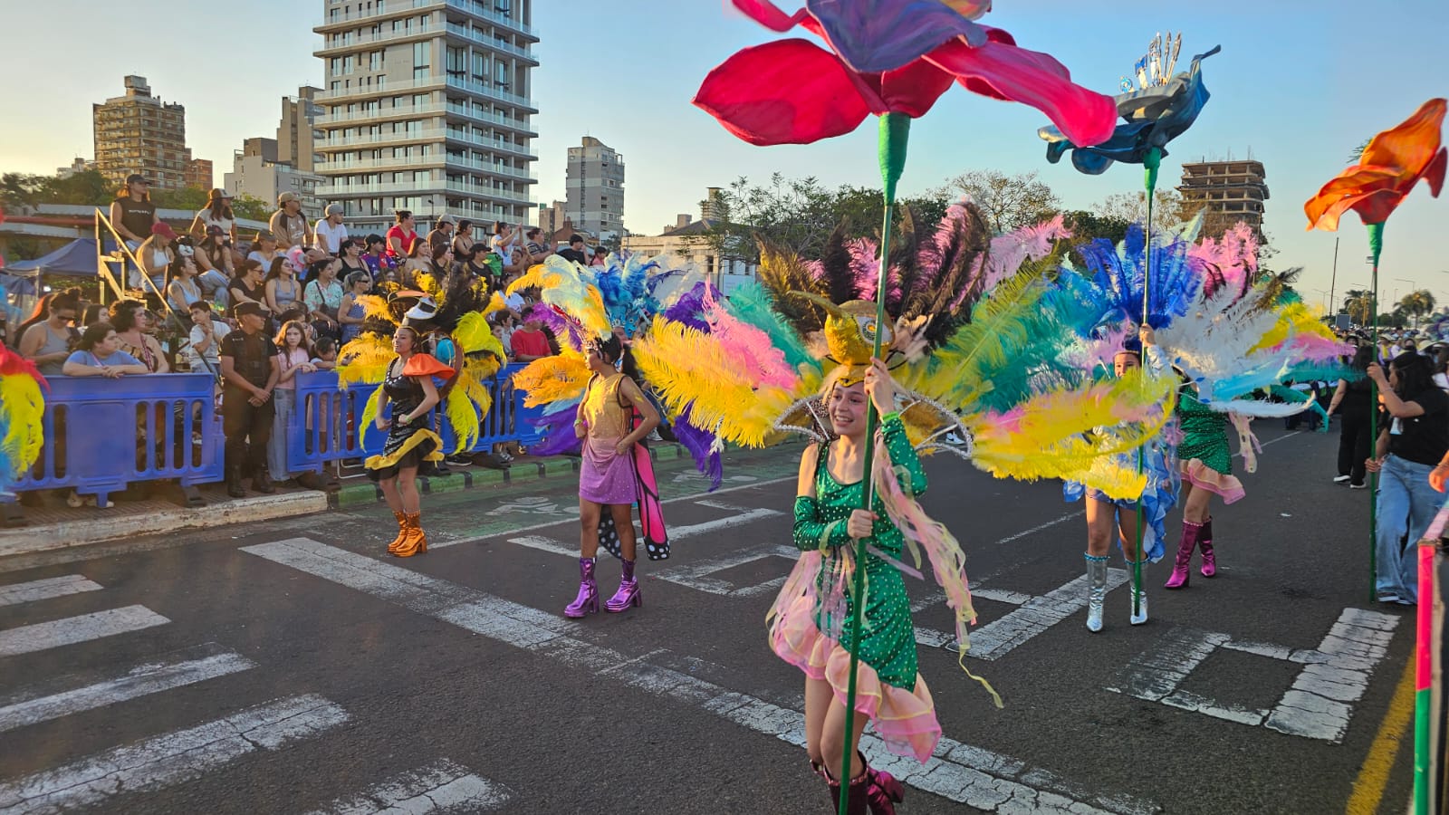 en vivo la tercera noche de calle de la Estudiantina 2026
