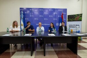 Conferencia-pre-Cosquin-6-Mediano