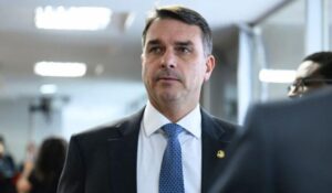 Flavio-Bolsonaro-2