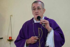 monsenor-martinez-se-refirio-al-valor-de-la-pureza-aP5l