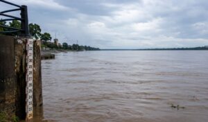 rio-crecida
